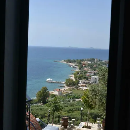 Hotel Artisti Radhime Orikumi